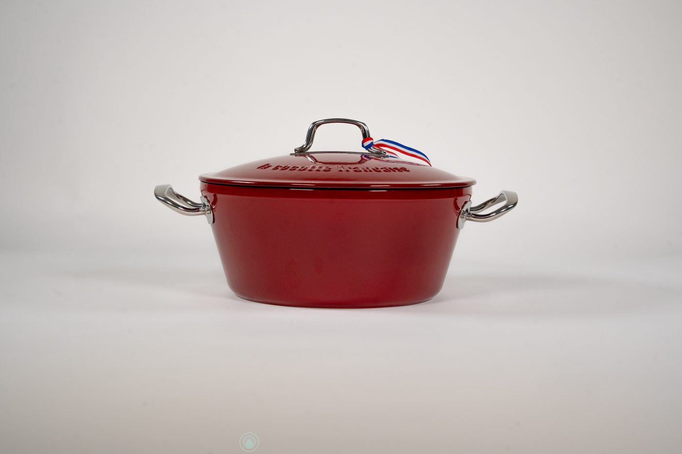 La Cocotte Française — round cast iron pot